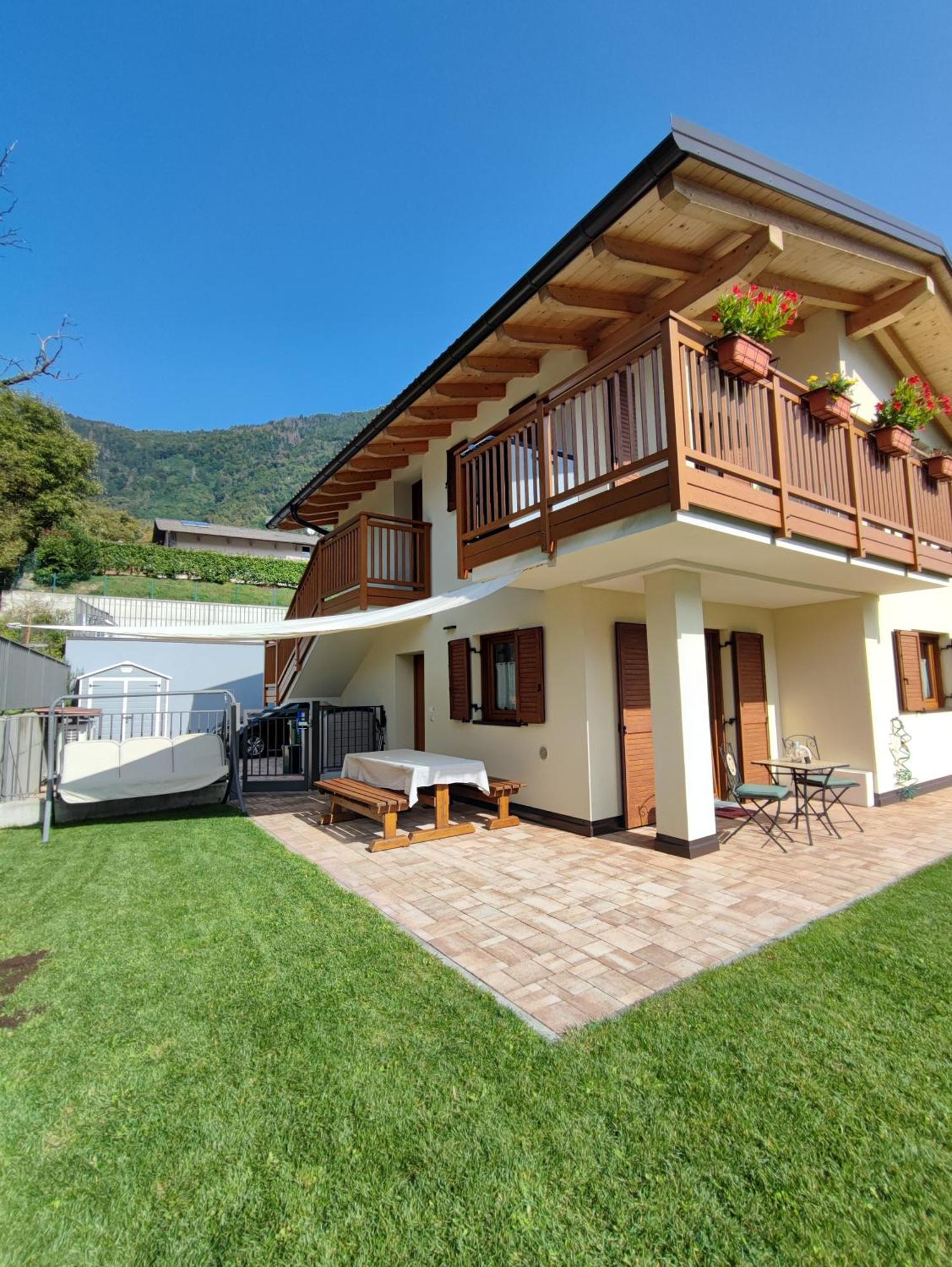 Il Riccio Del Castagno Apartment Novaledo Exterior photo